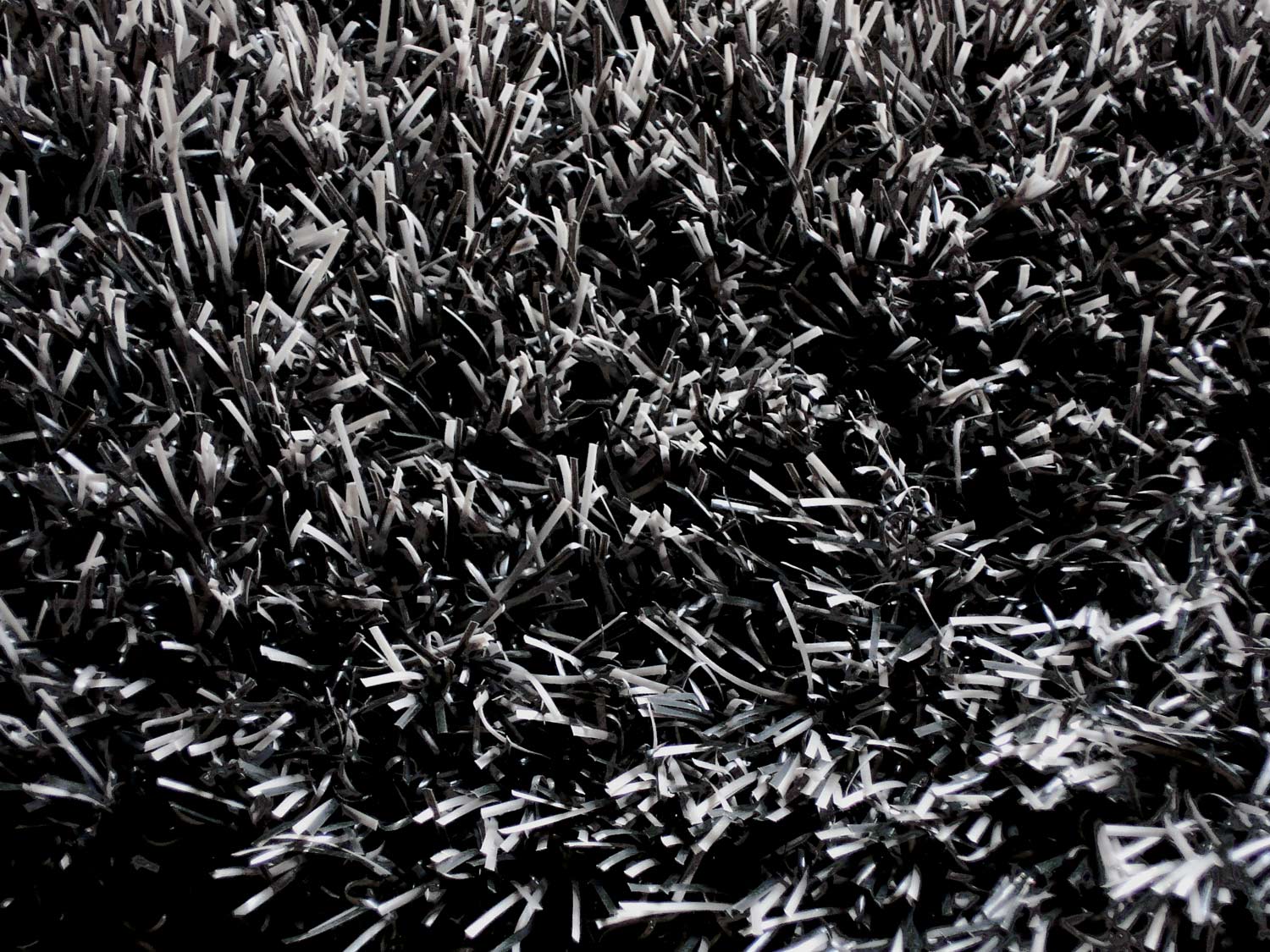 gazon synthetique noir brillant ignifug